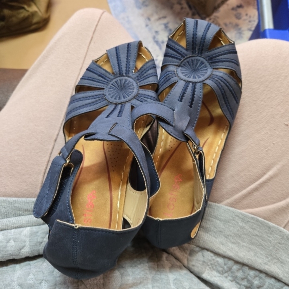 Women's Classic Suede Sandals, Blue Size 7.5